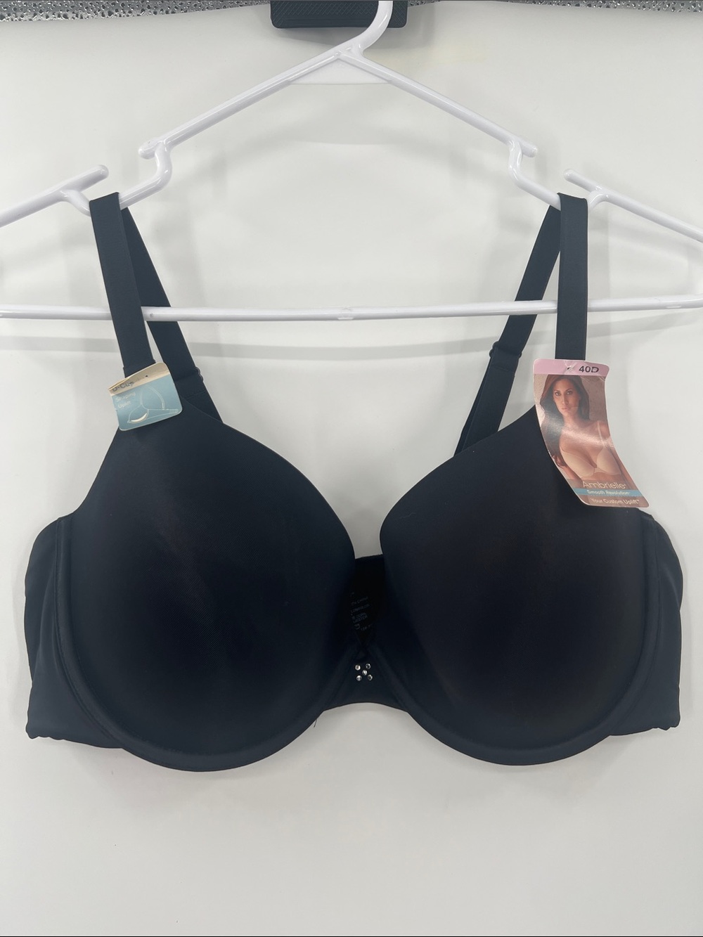 40D  Ambrielle Bra   NWT